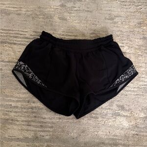 lululemon athletica Hotty Hots Black Women's Athletic Shorts with Patterned Trim